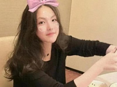 李湘晒王诗龄生活照:富贵与才华并存,彰显新一代风采