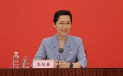 袭艳春任新华社副社长