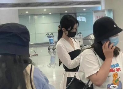 权志龙纹身图片(权志龙虽然抽烟喝酒纹身)