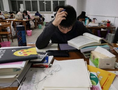 大三准备跨考计算机专业研究生,该考虑哪些具体因素